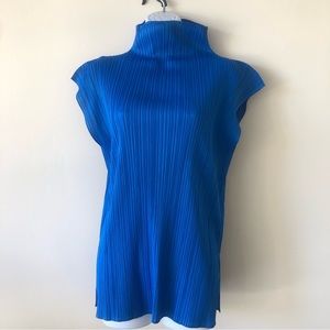 Issey Miyake turtleneck top